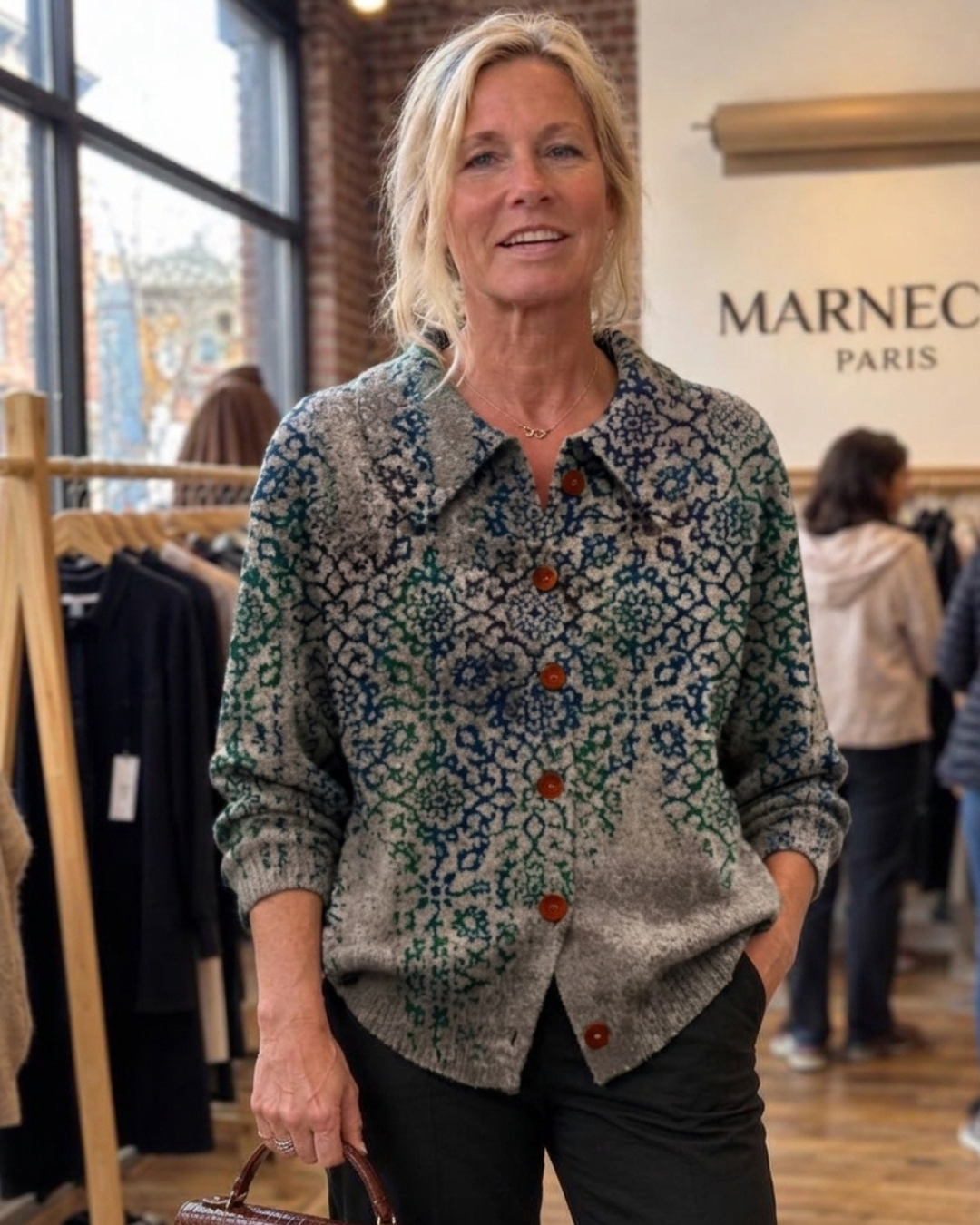 Céleste | Chemise en Maille Douce à Col V